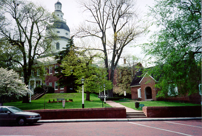[color photograph of State House]
