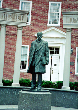 [color photograph of Thurgood Marshall statue,]